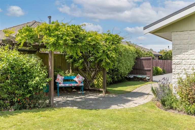 Photo of property in 25 Townshend Crescent, Halswell, Christchurch, 8025