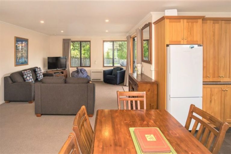 Photo of property in 115a Meadowstone Drive, Wanaka, 9305