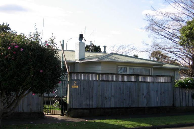 Photo of property in 2 Wincanton Place, Awapuni, Palmerston North, 4412