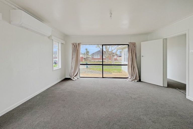Photo of property in 73 Rangiora Avenue, Roslyn, Palmerston North, 4414