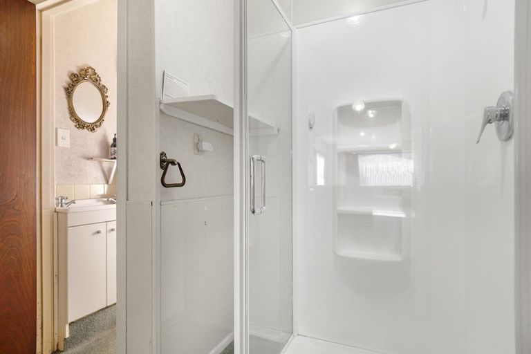 Photo of property in 13 Malyon Street, Te Puke, 3119