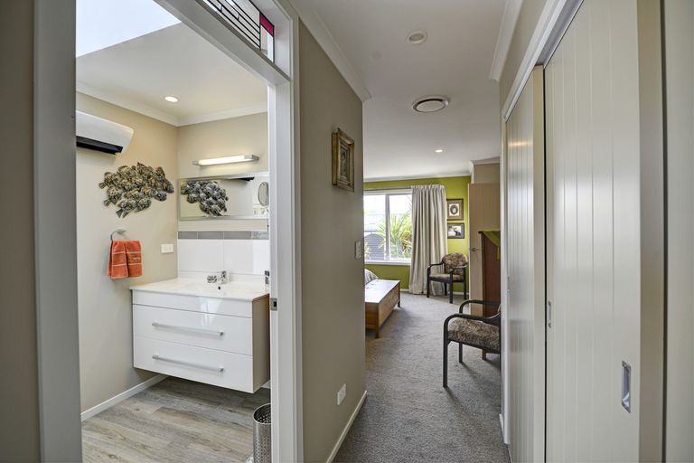 Photo of property in 14 Howard Street, Carterton, 5713