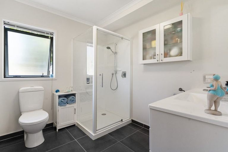 Photo of property in 7 The Glade, Carterton, 5713