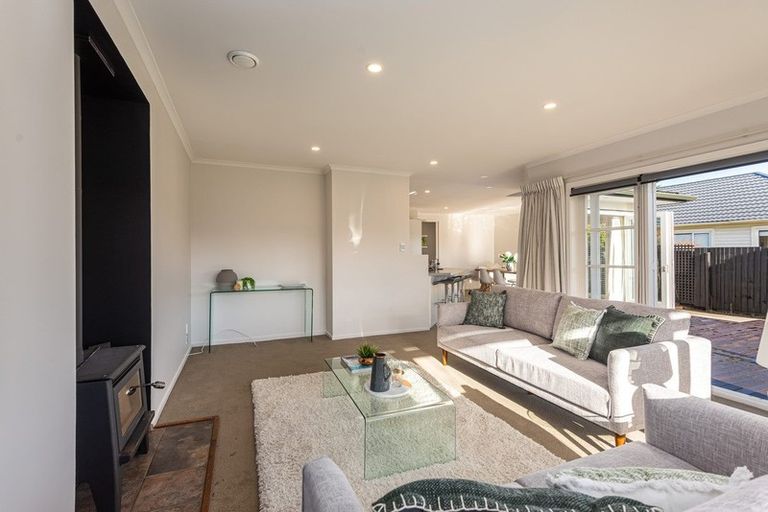 Photo of property in 221 Weston Road, St Albans, Christchurch, 8052