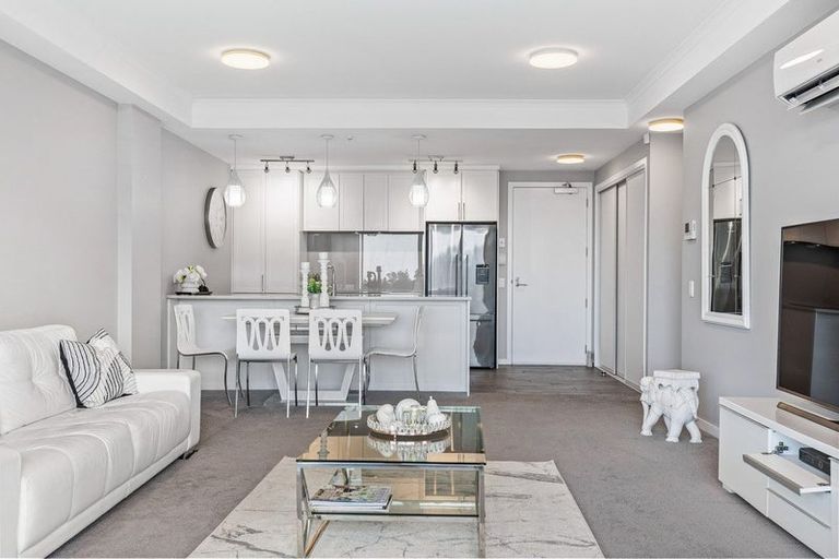 Photo of property in 170 Landmark Terrace, Orewa, 0931