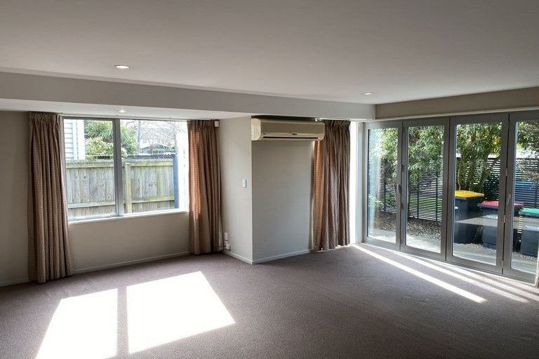 Photo of property in 73 Bishop Street, St Albans, Christchurch, 8014