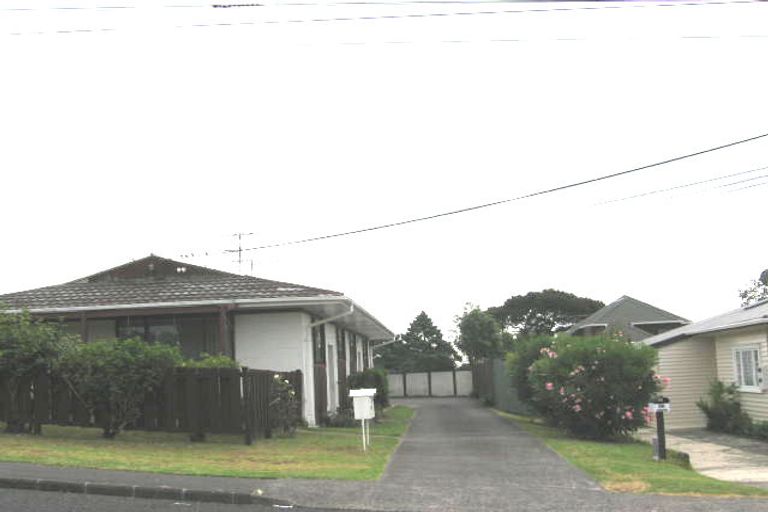 Photo of property in 1/28 Salisbury Road, Birkdale, Auckland, 0626