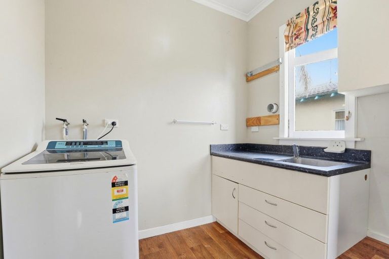 Photo of property in 64 Liverpool Street, Whanganui, 4500