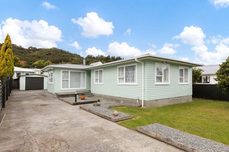 Photo of property in 46 Meremere Street, Wainuiomata, Lower Hutt, 5014
