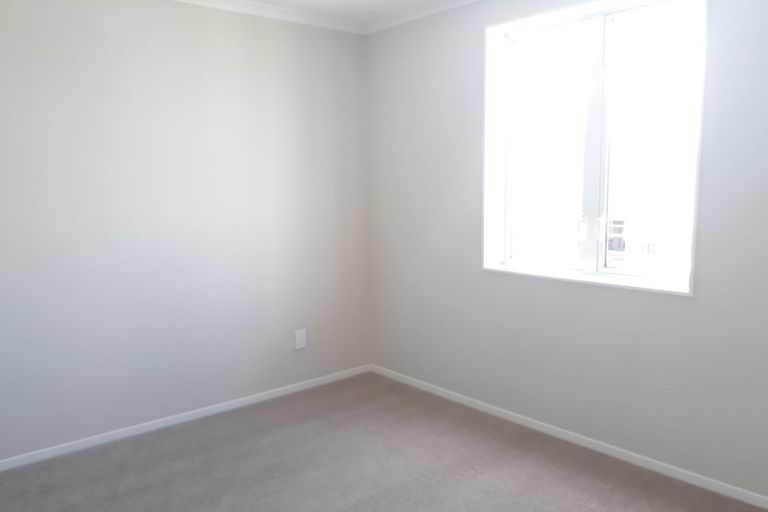 Photo of property in 28 Saddleback Crescent, Papakura, 2110