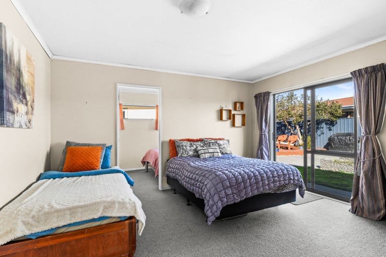 Photo of property in 52 Clarence Cox Crescent, Pirimai, Napier, 4112