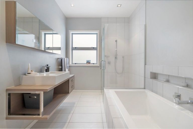 Photo of property in 222 Castlewold Drive, Bethlehem, Tauranga, 3110