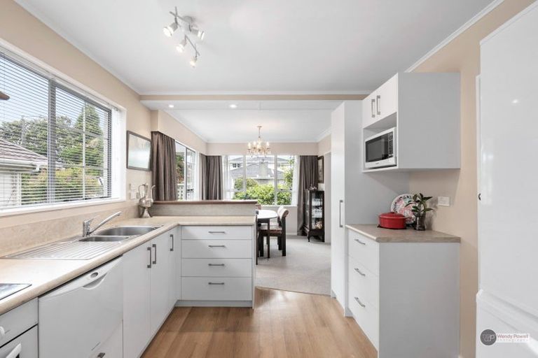 Photo of property in 28 Saint Columbans Grove, Boulcott, Lower Hutt, 5010