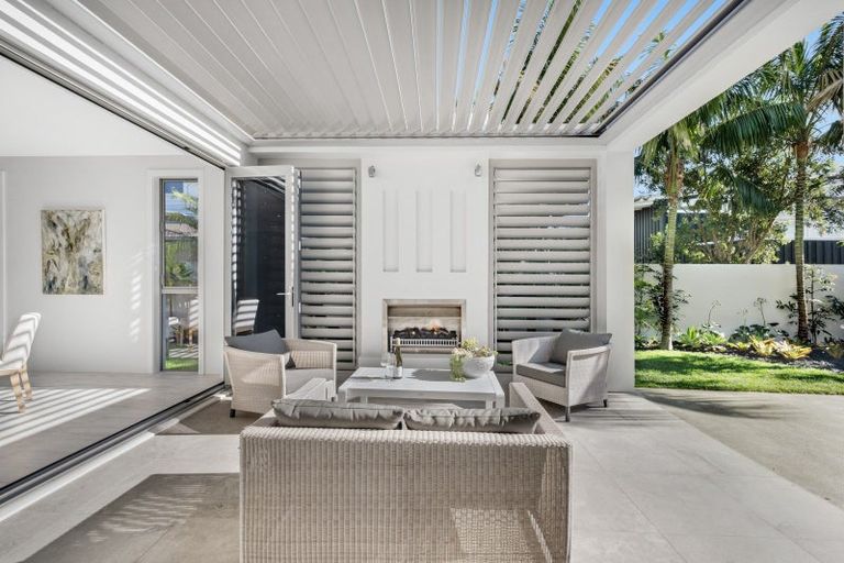 Photo of property in 25 Compass Way, Half Moon Bay, Auckland, 2012