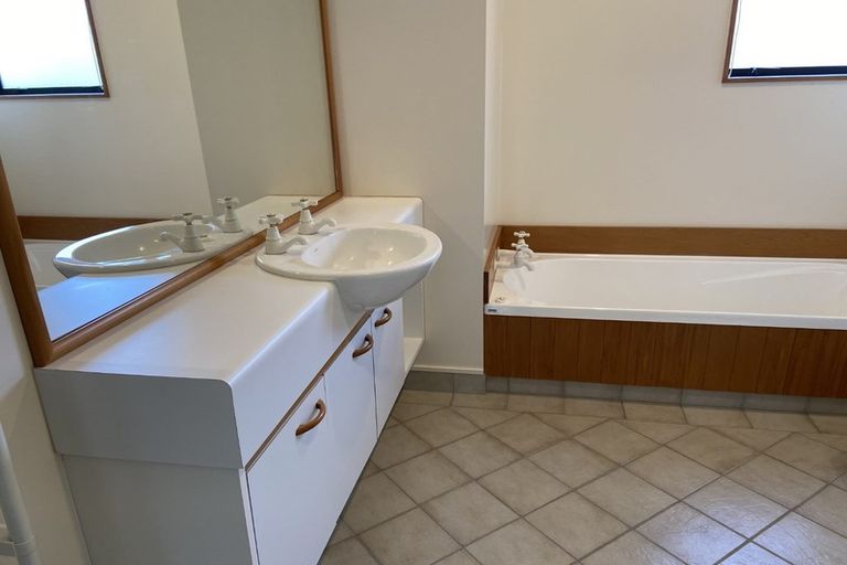 Photo of property in 1/14 Vincent Street, Waterloo, Lower Hutt, 5011