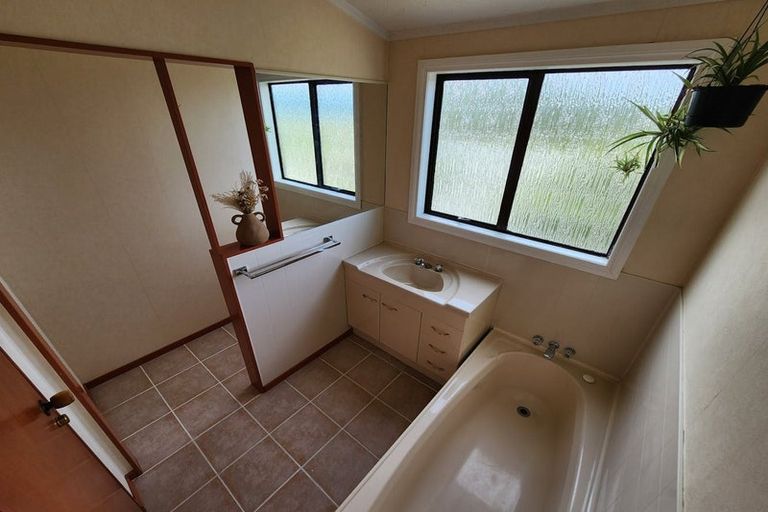 Photo of property in 1 Lindis Close, Kelson, Lower Hutt, 5010