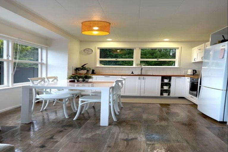 Photo of property in 94b Omokoroa Road, Omokoroa, 3114