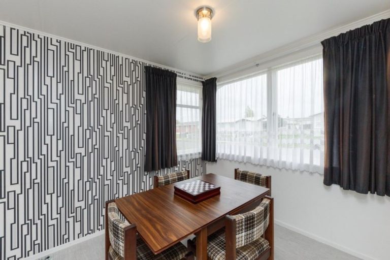 Photo of property in 19 Fergusson Street, Marton, 4710