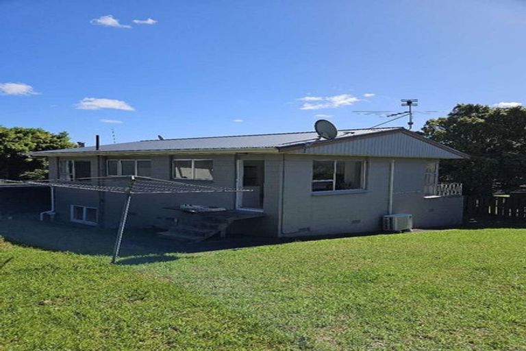 Photo of property in 3/68 Takutai Avenue, Half Moon Bay, Auckland, 2012