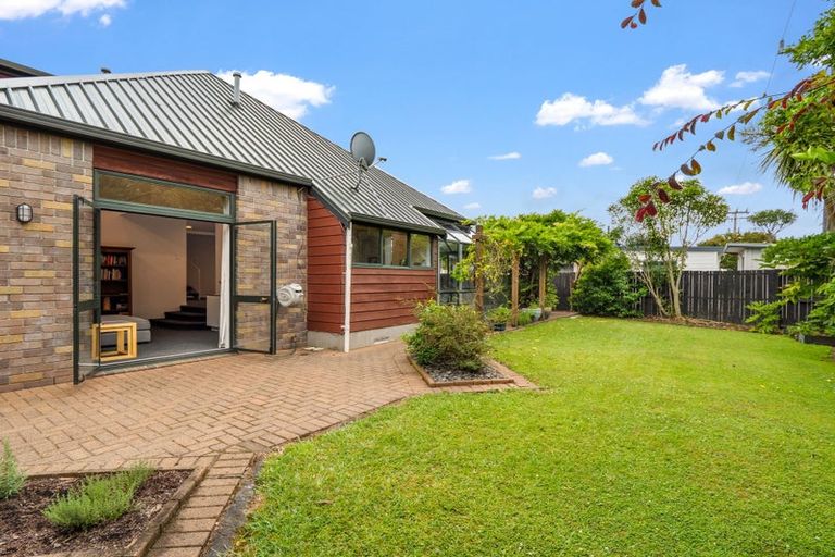 Photo of property in 4 Libra Place, Kawaha Point, Rotorua, 3010