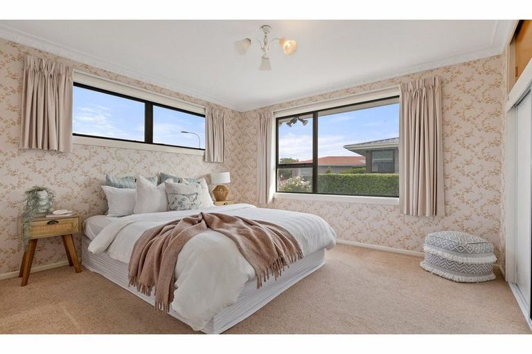 Photo of property in 9 Doyle Place, Avondale, Christchurch, 8061