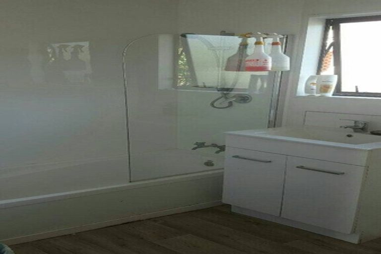 Photo of property in 1/226a Dominion Road, Red Hill, Papakura, 2110