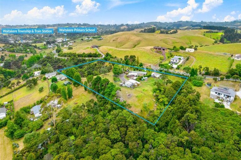 Photo of property in 45 Bethells Road, Waitakere, Henderson, 0782
