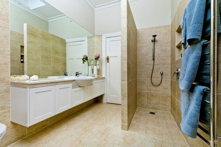 Photo of property in 998 Peak Road, Helensville, 0875