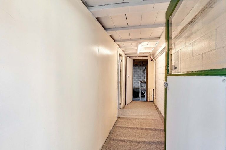 Photo of property in 3/341 Devon Street West, New Plymouth, 4310