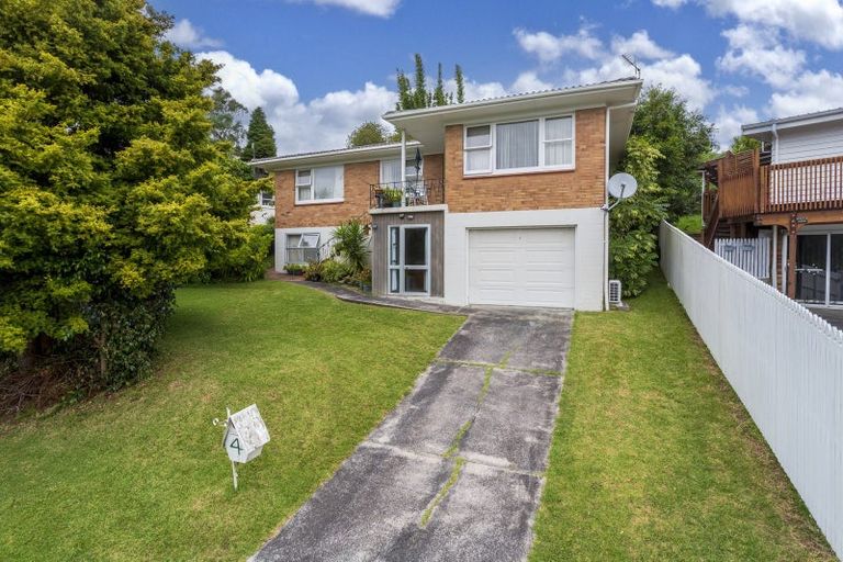 Photo of property in 4 Ayton Drive, Totara Vale, Auckland, 0629