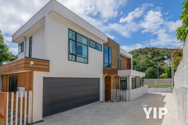 Photo of property in 90a Khandallah Road, Khandallah, Wellington, 6035