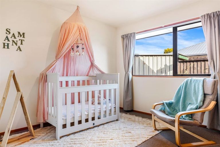 Photo of property in 25a Enverton Drive, Rangiora, 7400