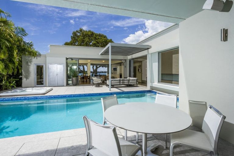 Photo of property in 15 Lake View Road, Takapuna, Auckland, 0622