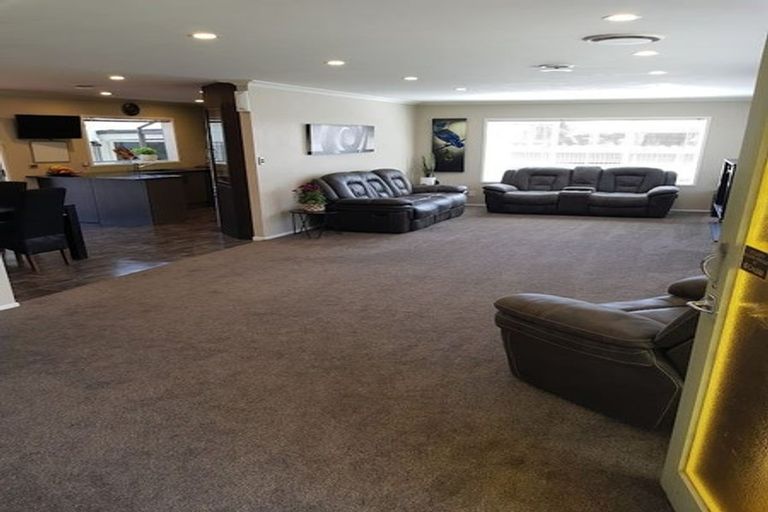 Photo of property in 2/53 Jellicoe Road, Manurewa, Auckland, 2102