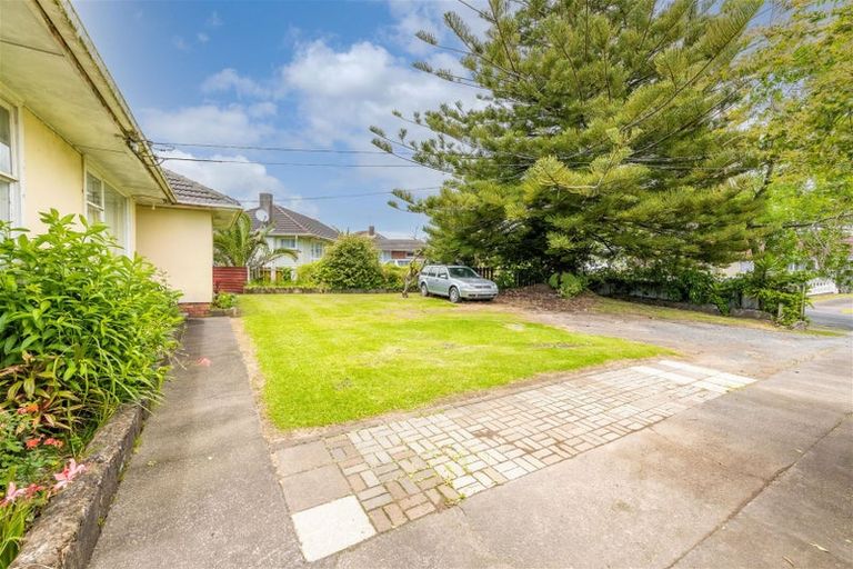 Photo of property in 19 Kairanga Street, Mangere East, Auckland, 2024