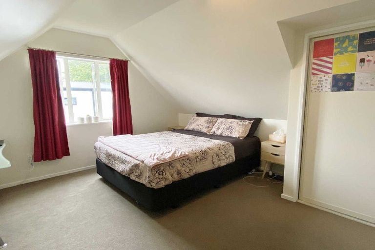 Photo of property in 2/37 Avonhead Road, Avonhead, Christchurch, 8042