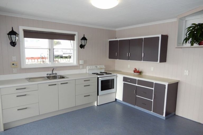 Photo of property in 7 George Street, Eltham, 4322