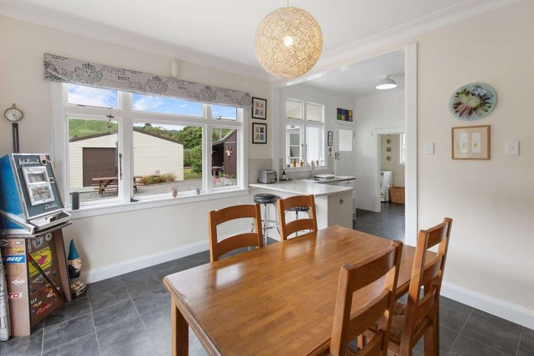 Photo of property in 170 Gladstone Road, Levin, 5571