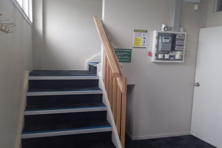 Photo of property in 2/98 Great South Road, Manurewa, Auckland, 2102