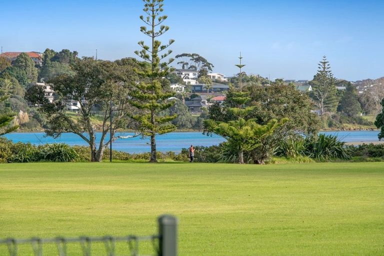 Photo of property in 10a Centreway Road, Orewa, 0931