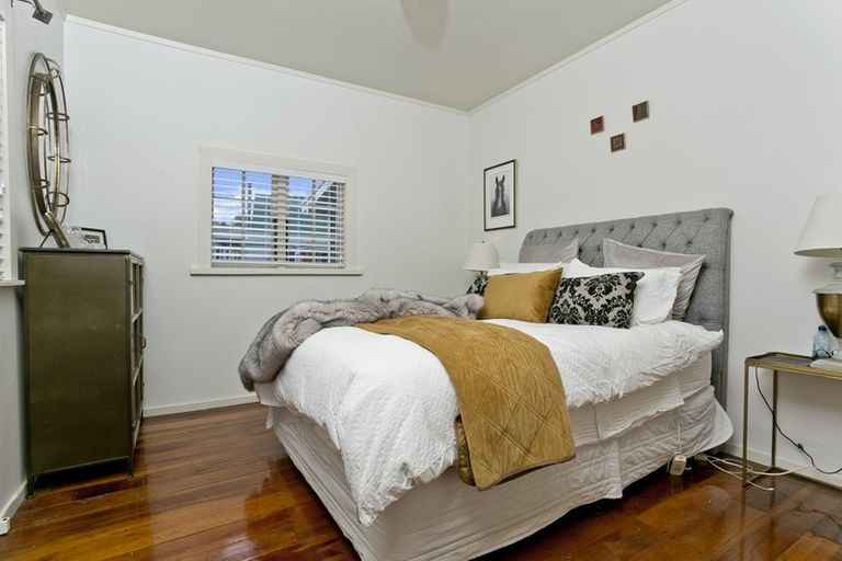 Photo of property in 16 Waitoki Road, Waitoki, Kaukapakapa, 0871