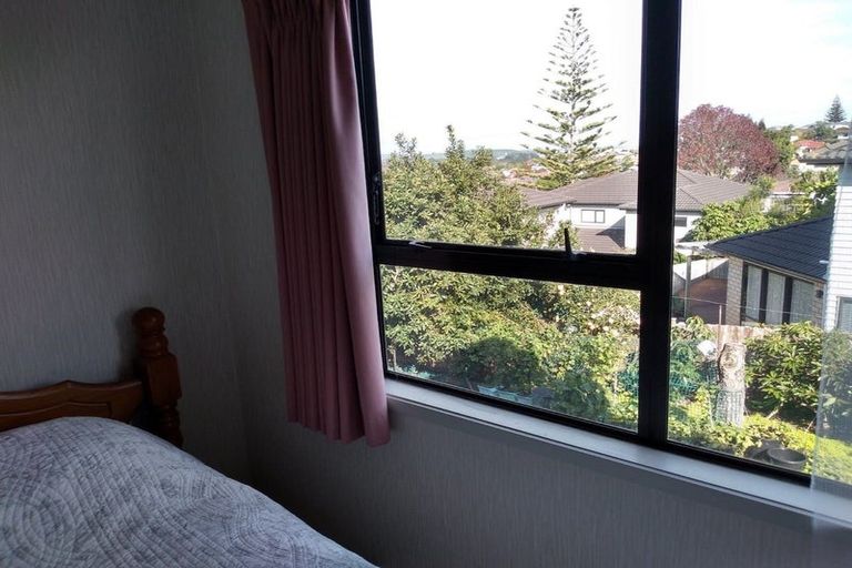 Photo of property in 10 Citation Way, Botany Downs, Auckland, 2010