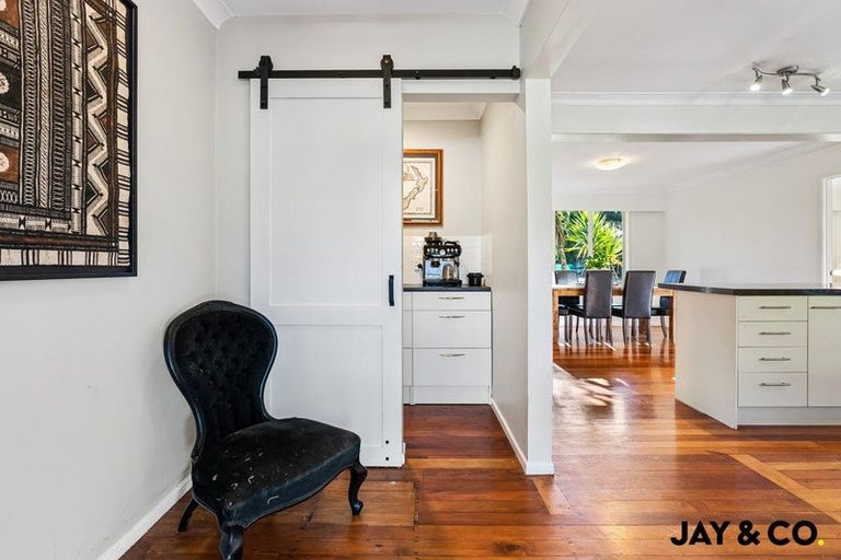 Photo of property in 871 Papakura-clevedon Road, Papakura, 2582