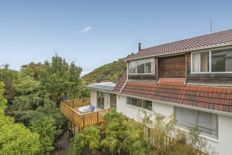 Photo of property in 11 Bayview Place, Cass Bay, Lyttelton, 8082