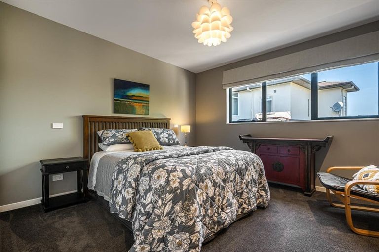 Photo of property in 2a Peter Terrace, Castor Bay, Auckland, 0620