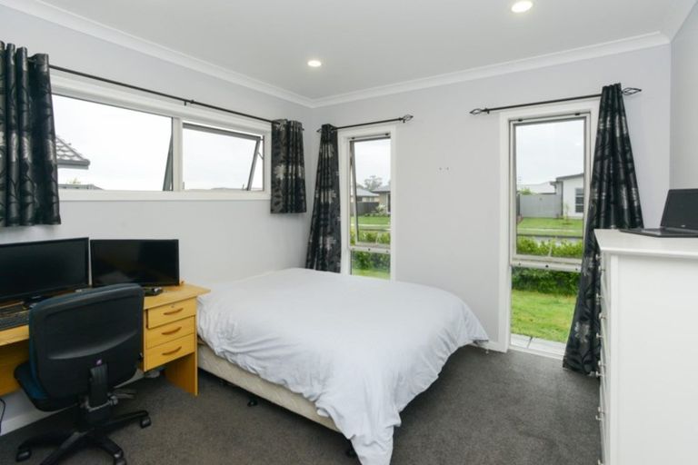 Photo of property in 14 Percy Berry Place, Havelock North, 4130