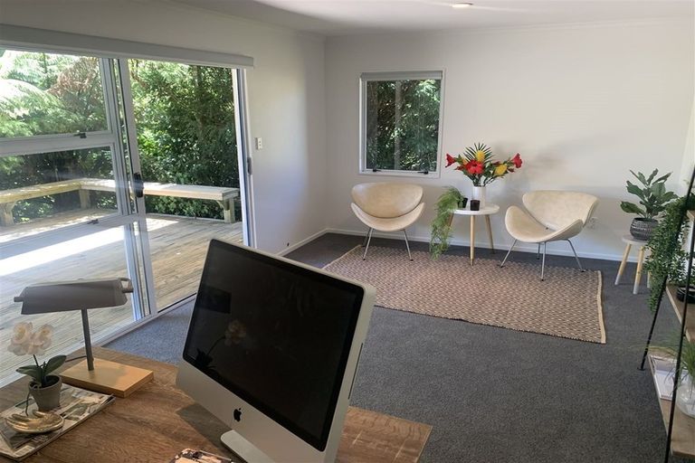 Photo of property in 73 Branch Road, Highlands Park, New Plymouth, 4312