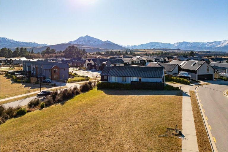 Photo of property in 5 Rocklands Court, Wanaka, 9305
