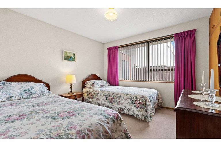 Photo of property in 2/4 Limburg Lane, Spreydon, Christchurch, 8024