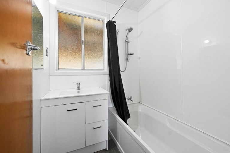 Photo of property in 4 Craig Place, Fairview Downs, Hamilton, 3214